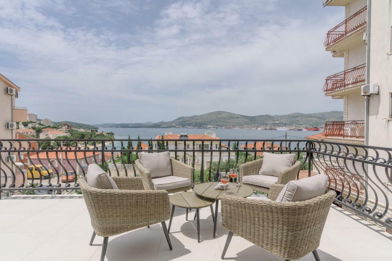 Villa Gala Trogir Eksteriør billede