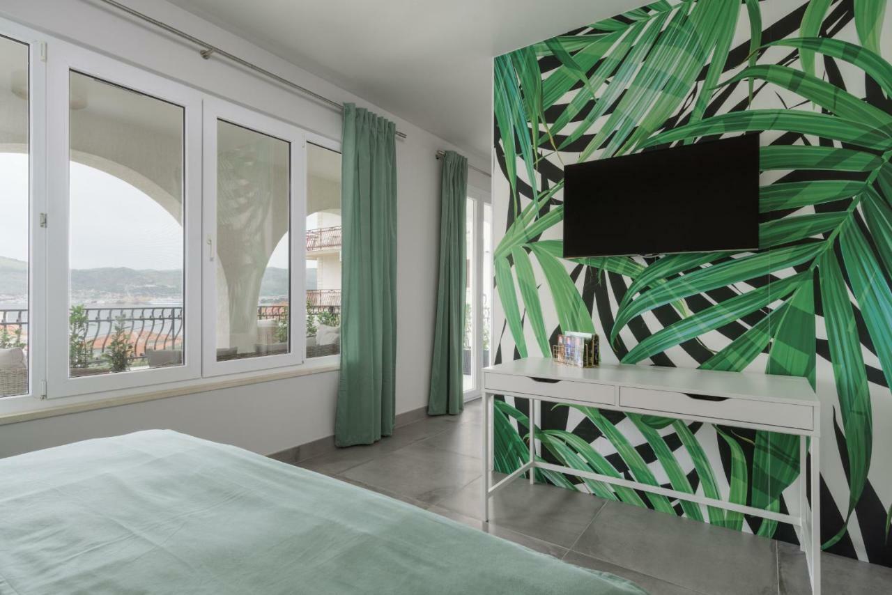 Villa Gala Trogir Eksteriør billede