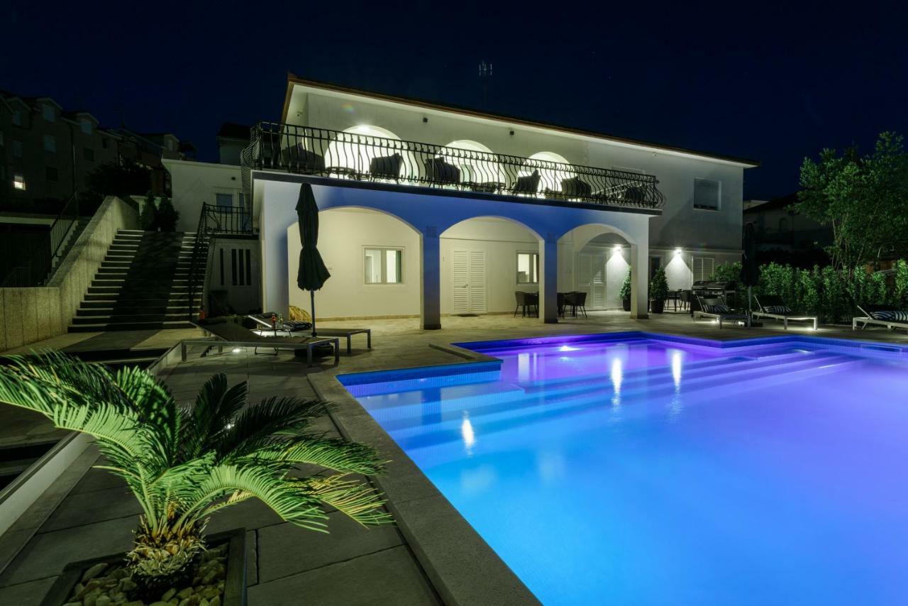 Villa Gala Trogir Eksteriør billede